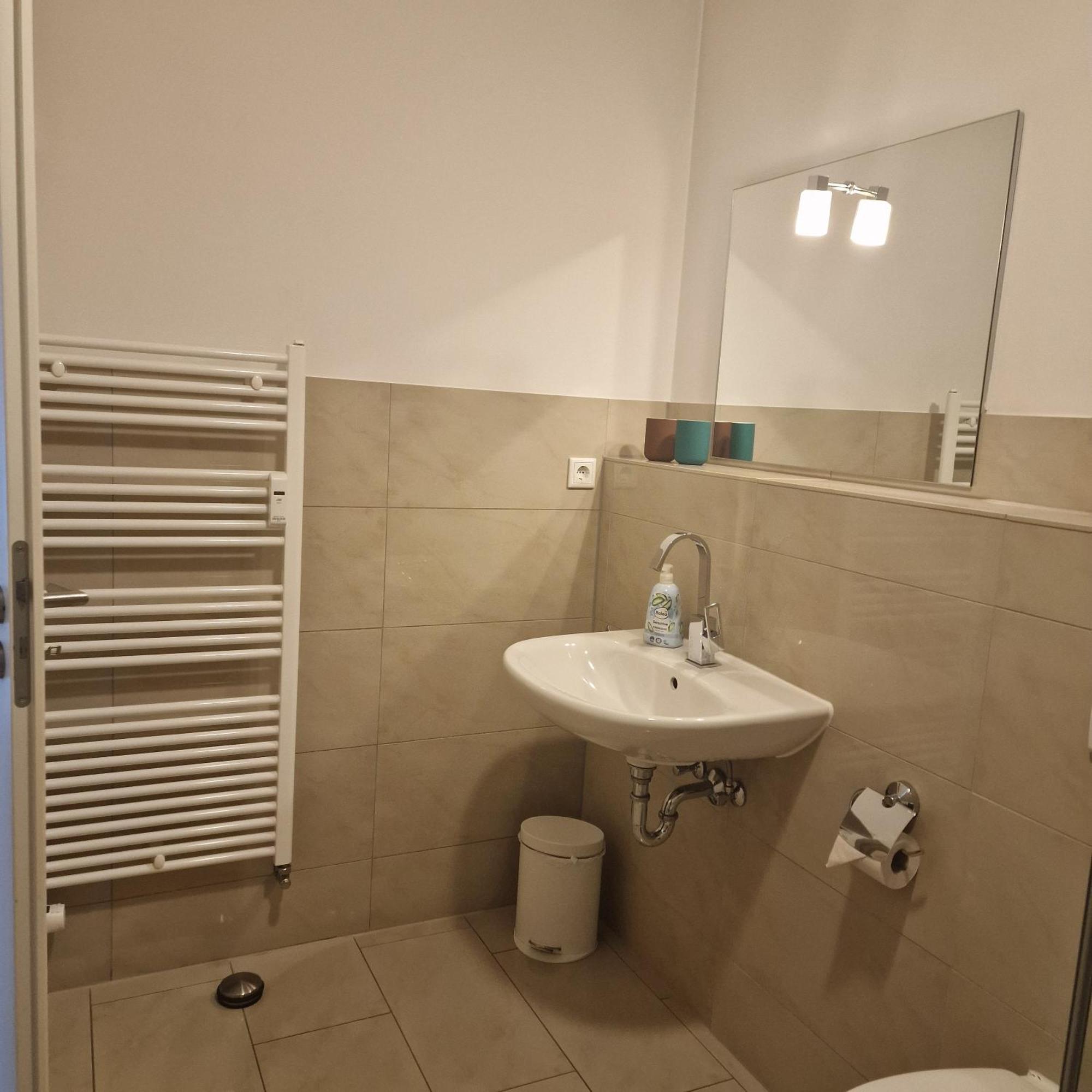Koeln Appartement Bagian luar foto