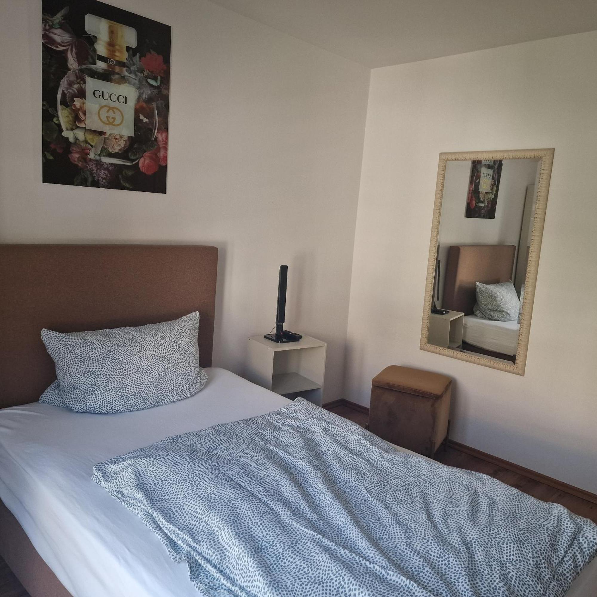 Koeln Appartement Bagian luar foto